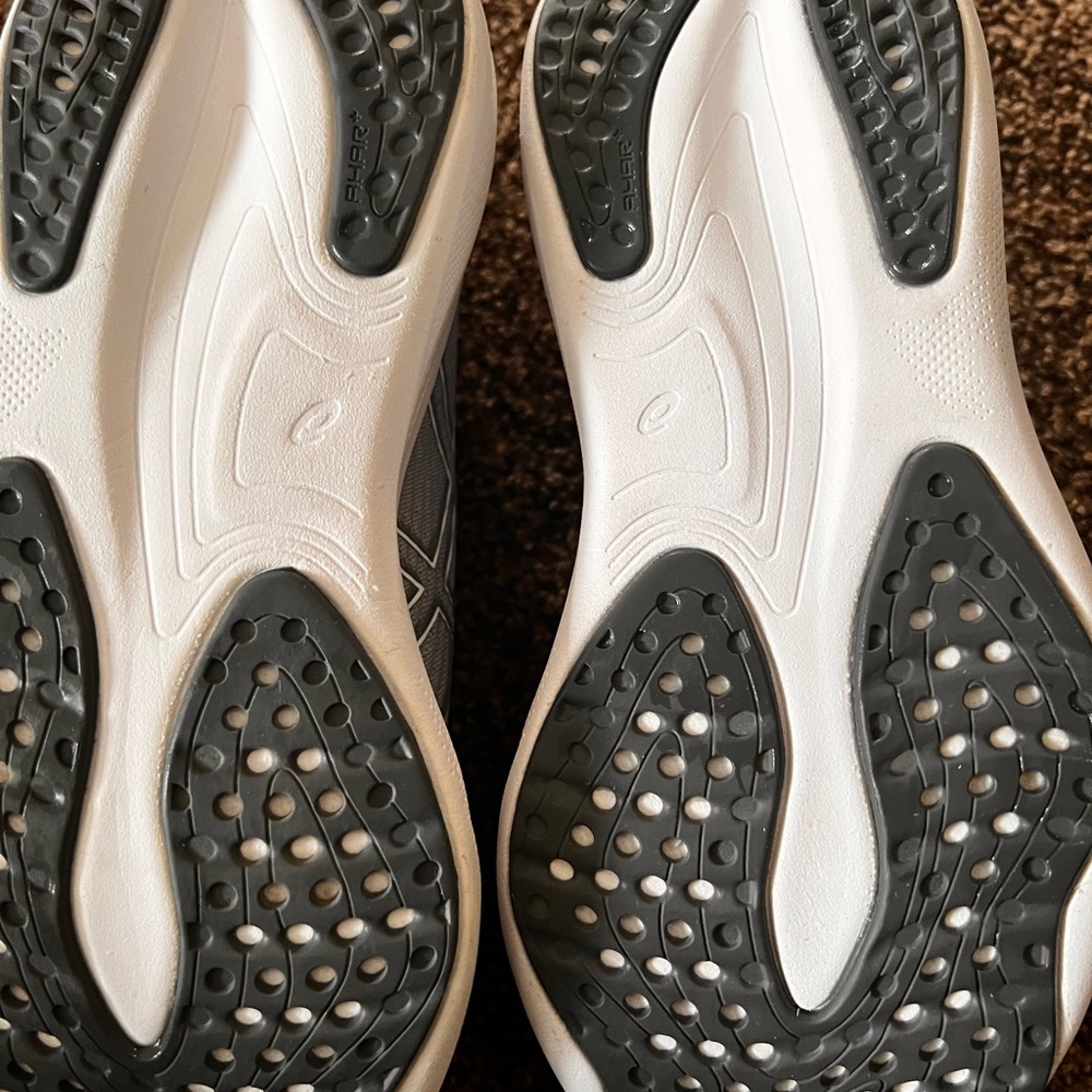Asics Gel Nimbus 25 size 8W- like new! - Picture 6 of 7